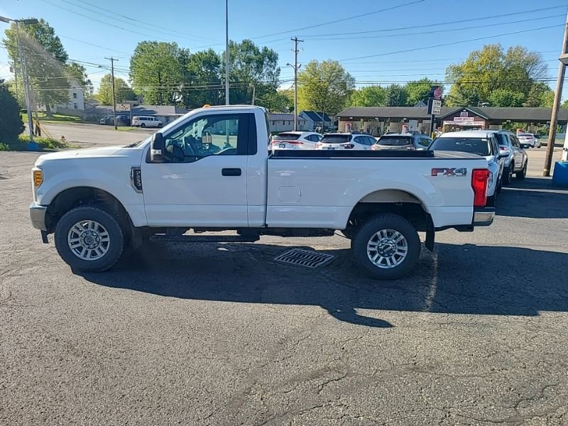 Used 2017 Ford F250 XL w/ STX Appearance Package AWD/4WD image 3