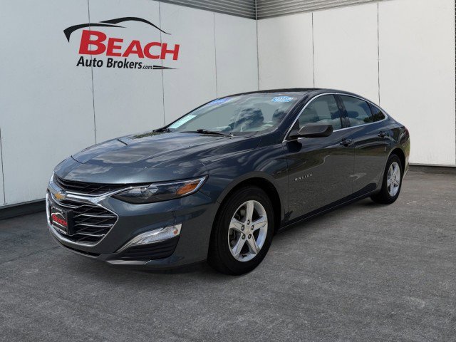 Used 2021 Chevrolet Malibu LS FWD image 3