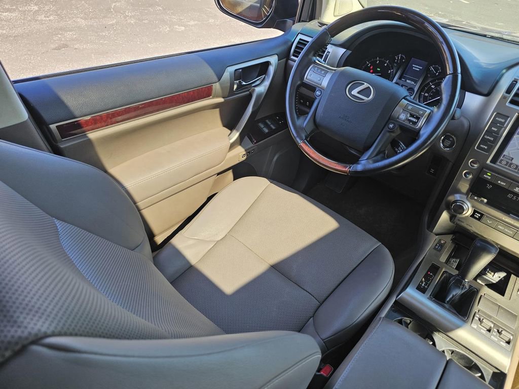Used 2019 Lexus GX 460 Premium image 28