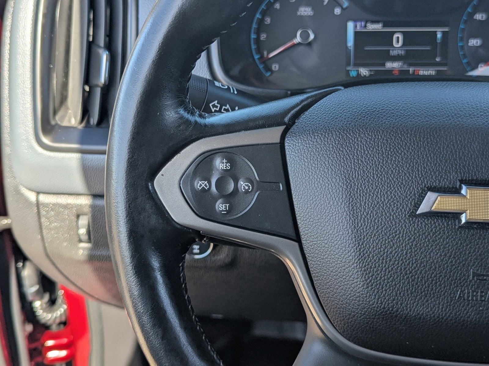 Used 2017 Chevrolet Colorado Z71 AWD/4WD image 23