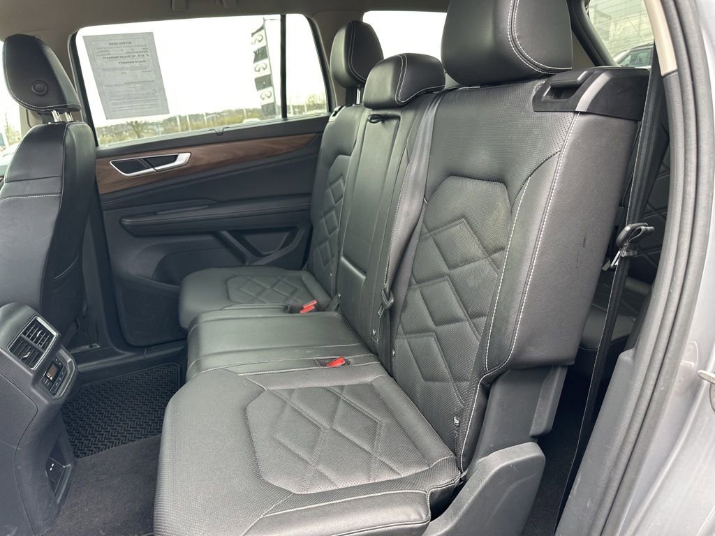 Used 2024 Volkswagen Atlas SE AWD/4WD image 38