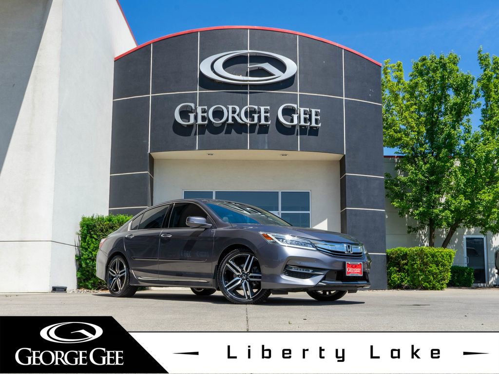 Used 2016 Honda Accord Touring image 1