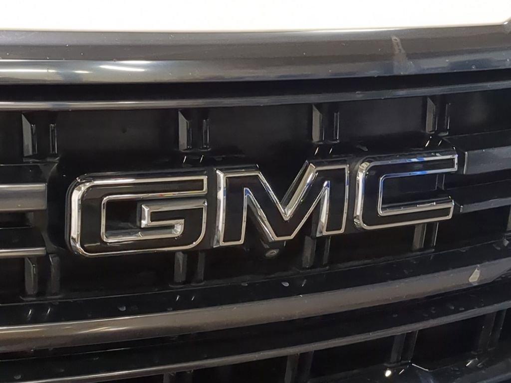 Used 2023 GMC Yukon AT4 w/ Technology Package image 23