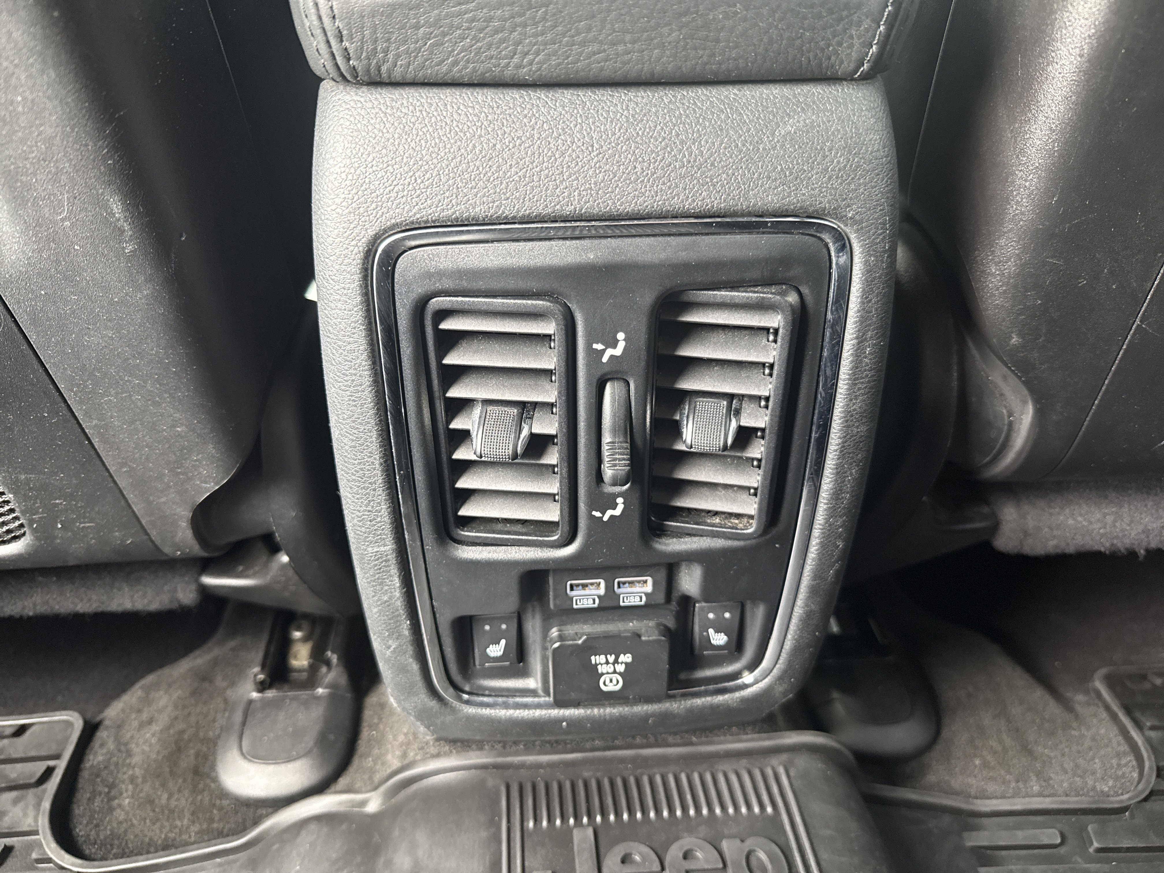 Used 2015 Jeep Grand Cherokee Summit AWD/4WD image 26