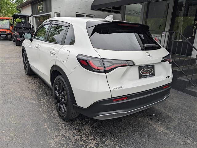 Used 2023 Honda HR-V Sport image 3