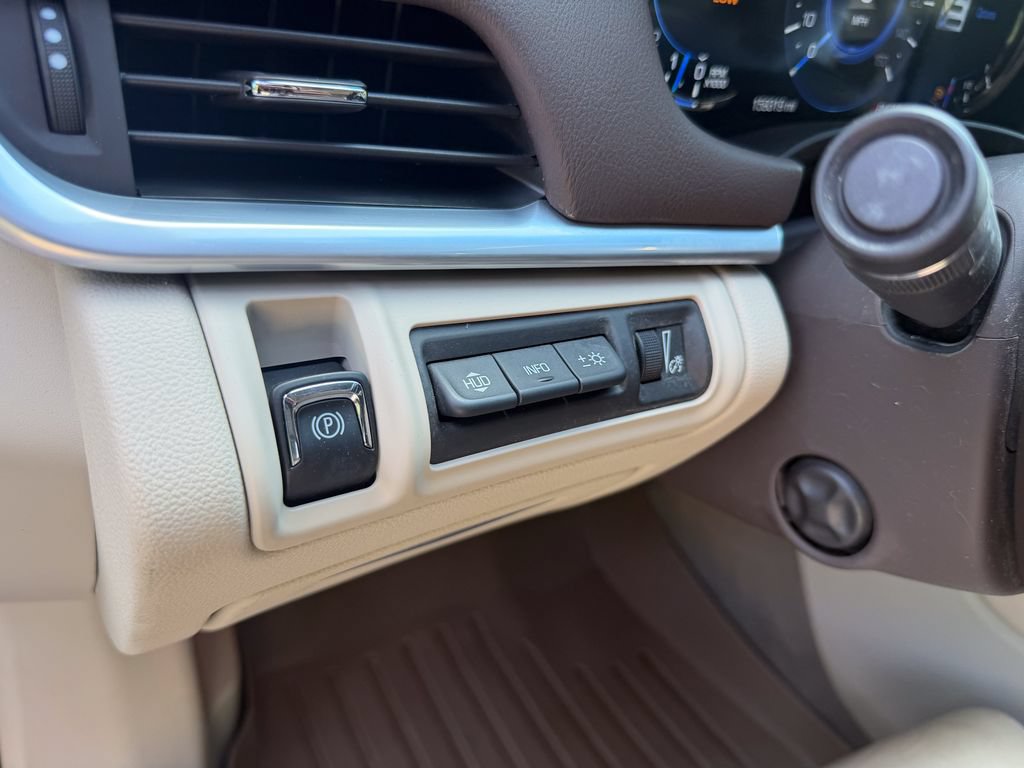 Used 2016 Cadillac XTS Premium FWD image 13