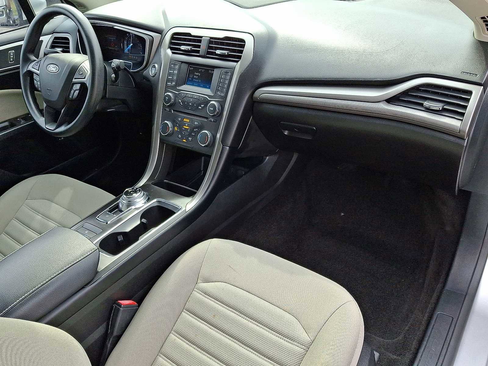 Used 2018 Ford Fusion S image 32