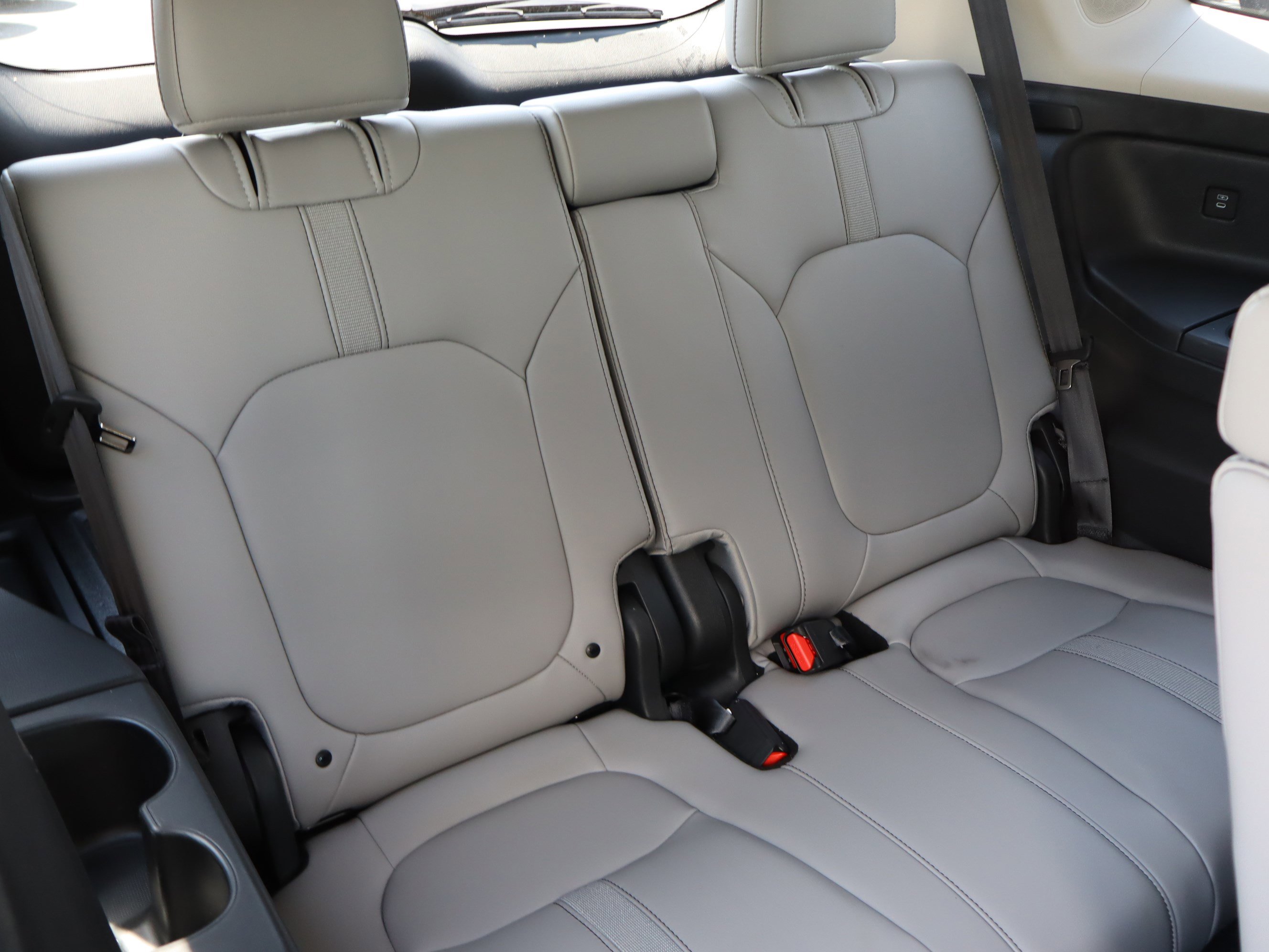 Used 2025 Honda Pilot Touring image 38