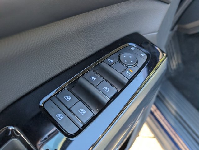 New 2026 Nissan Pathfinder SL w/ SL Premium Package AWD/4WD image 14