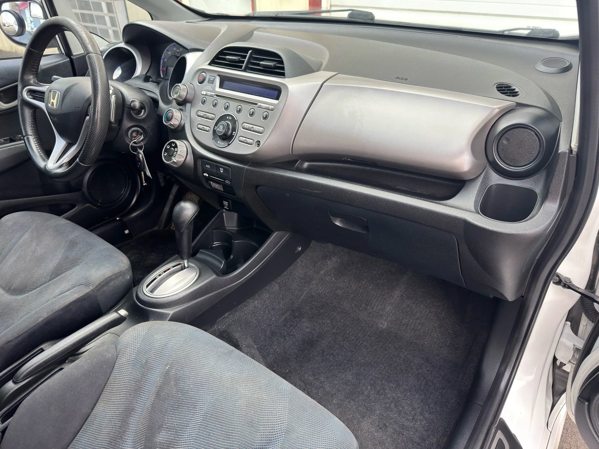 Used 2011 Honda Fit Sport image 15