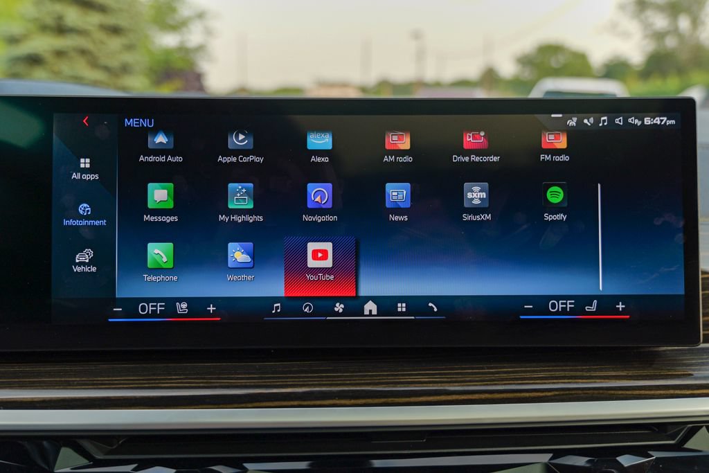 Used 2024 BMW X7 M60i w/ Executive Package AWD/4WD image 59
