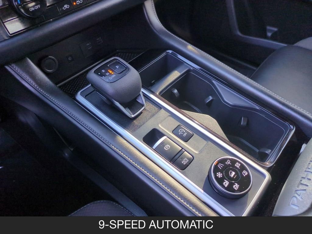 Certified 2025 Nissan Pathfinder SL AWD/4WD image 20
