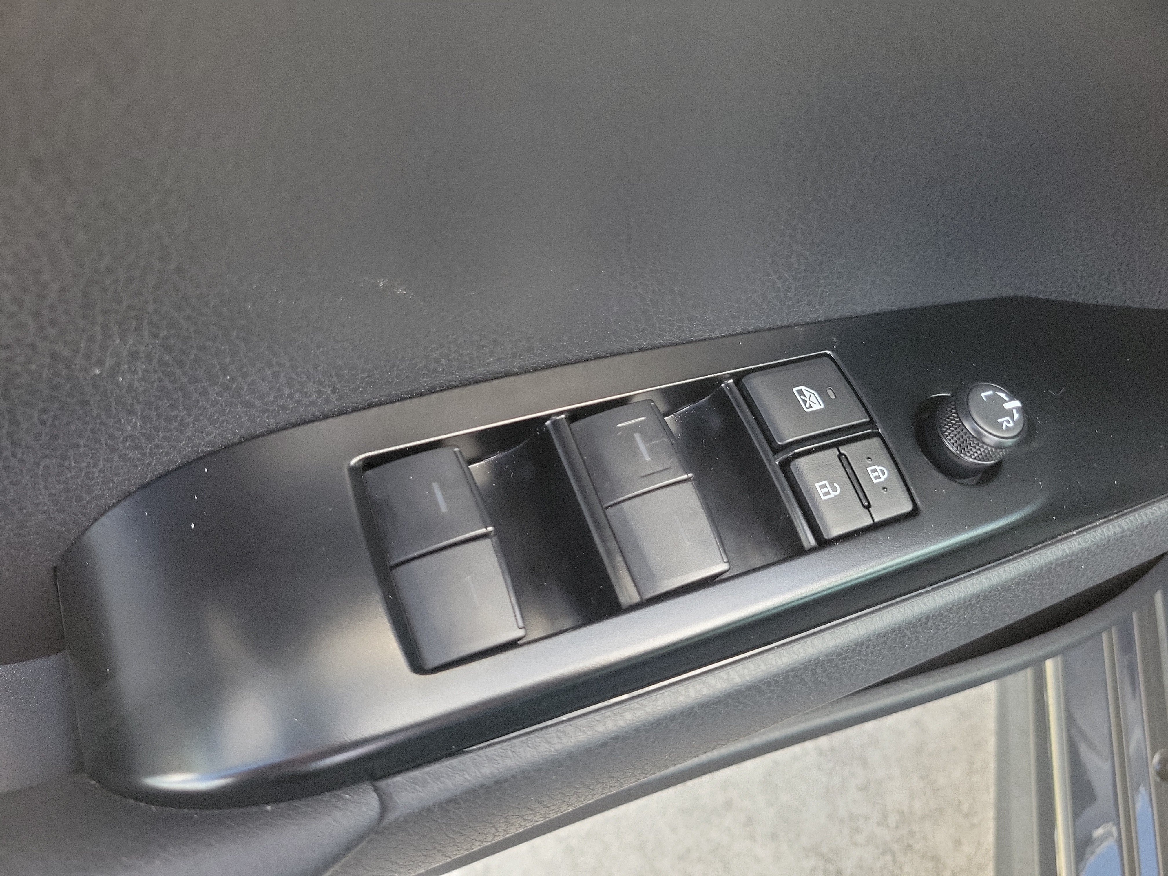 Certified 2026 Toyota Camry SE FWD image 21