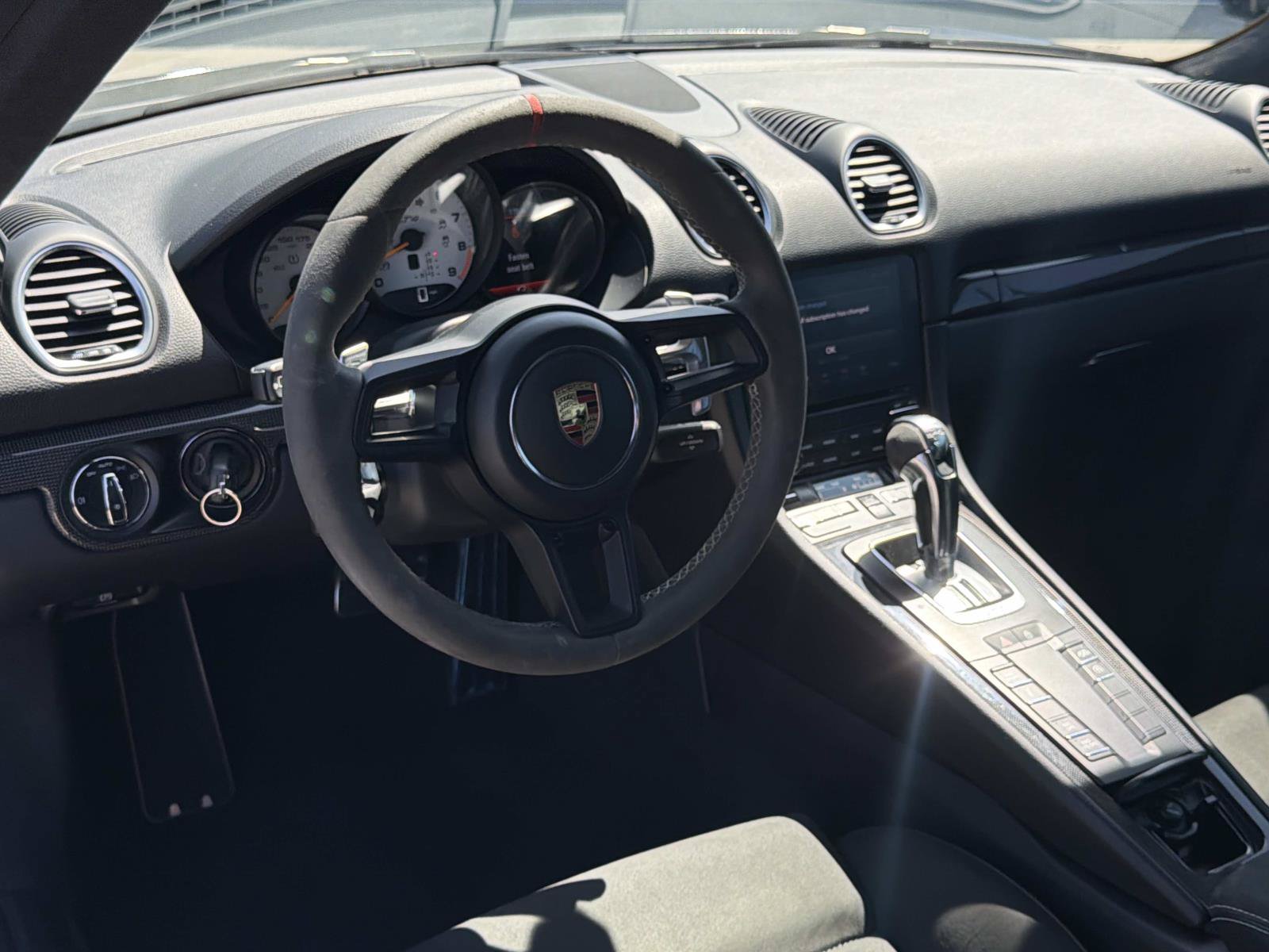 Used 2021 Porsche 718 Cayman GT4 RWD image 10
