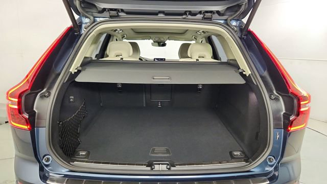 New 2026 Volvo XC60 B5 Ultra w/ Climate Package PRO AWD/4WD image 40