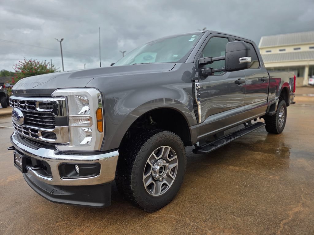 Used 2025 Ford F250 XLT AWD/4WD video 1