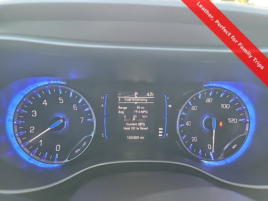 Used 2019 Chrysler Pacifica Touring-L image 33
