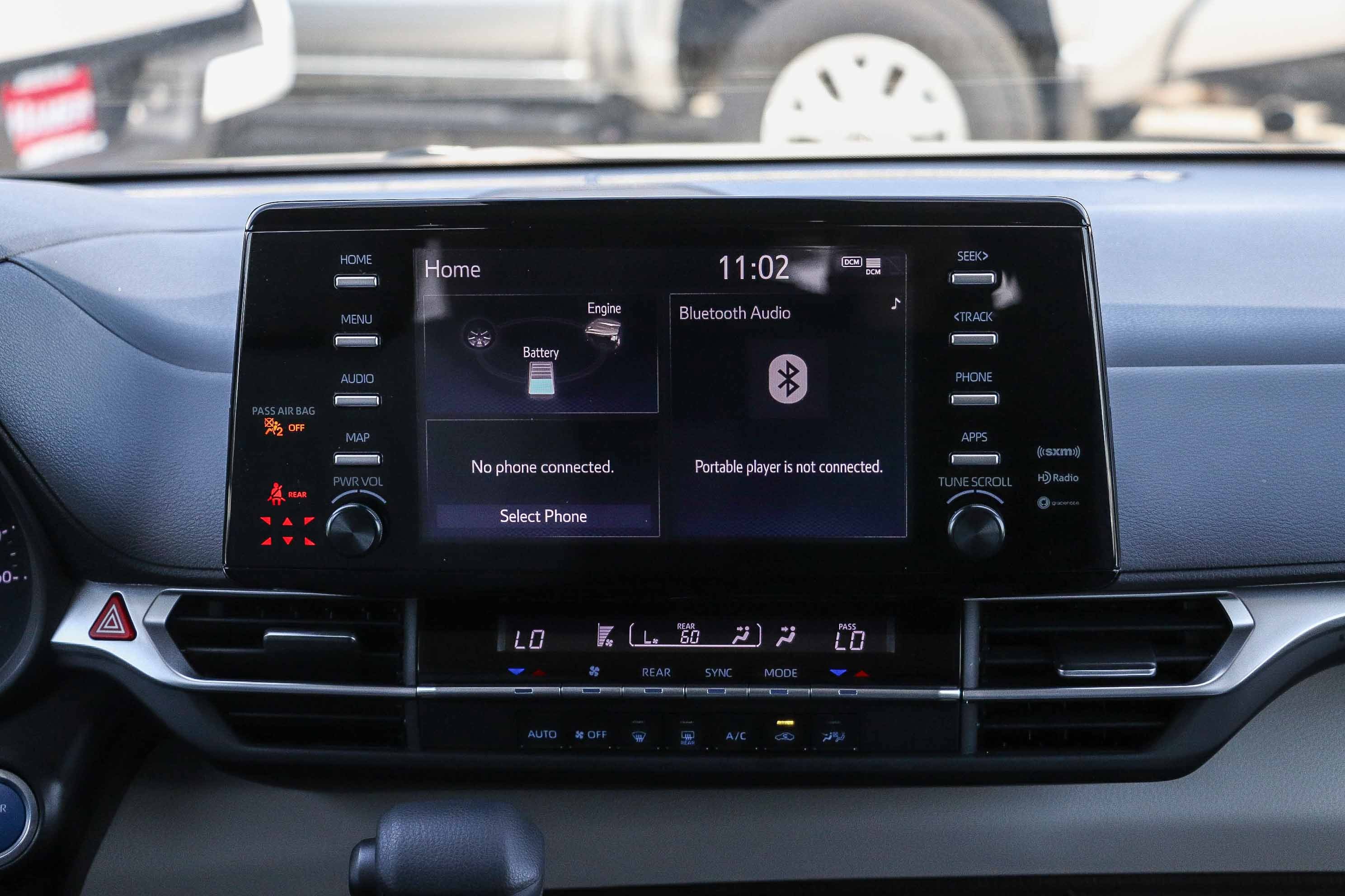 Used 2024 Toyota Sienna LE image 14