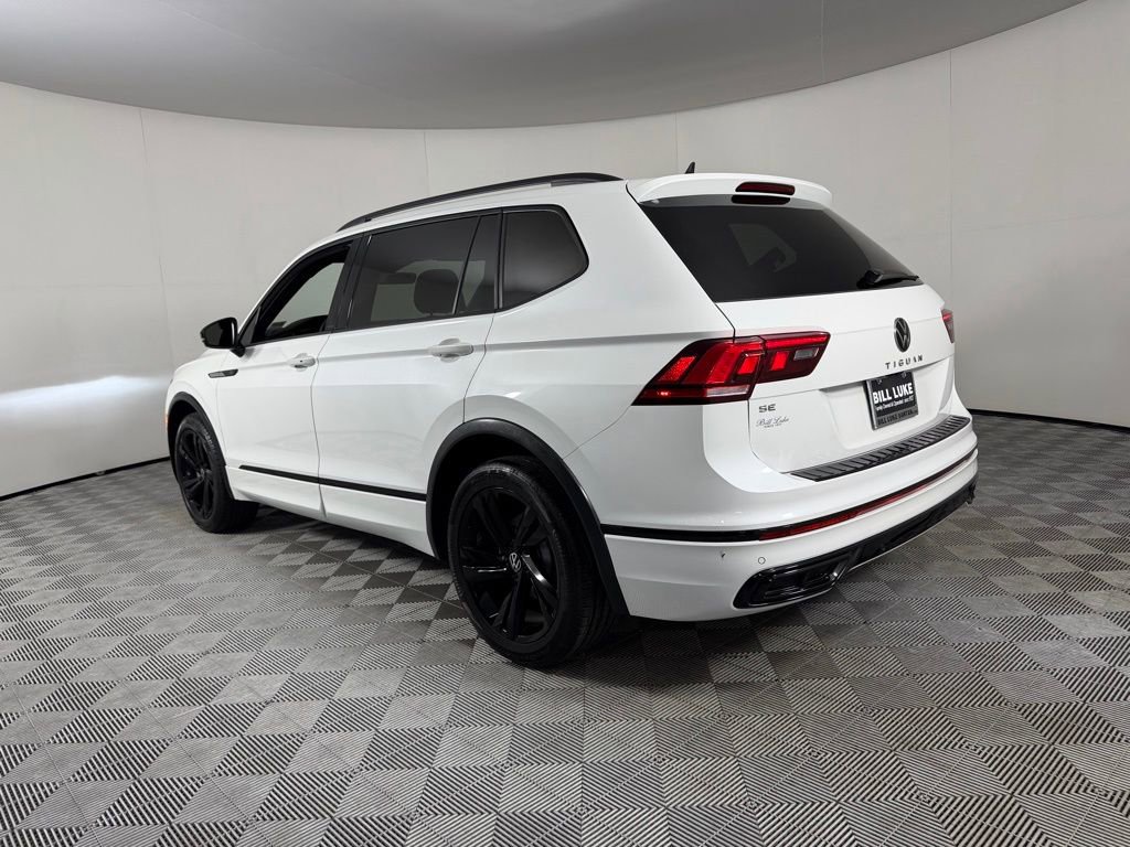 Used 2024 Volkswagen Tiguan SE R-Line FWD image 10