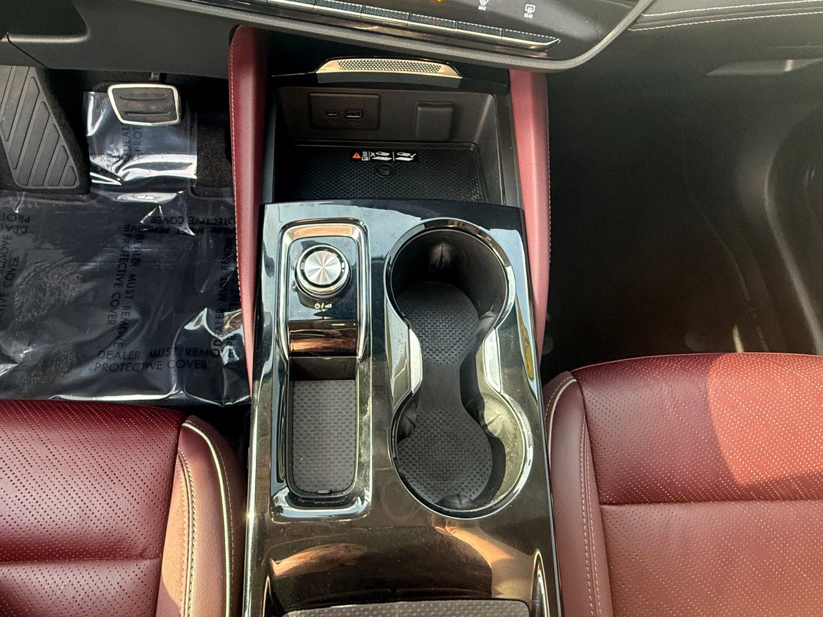 Used 2025 Buick Envision Sport Touring AWD/4WD image 22