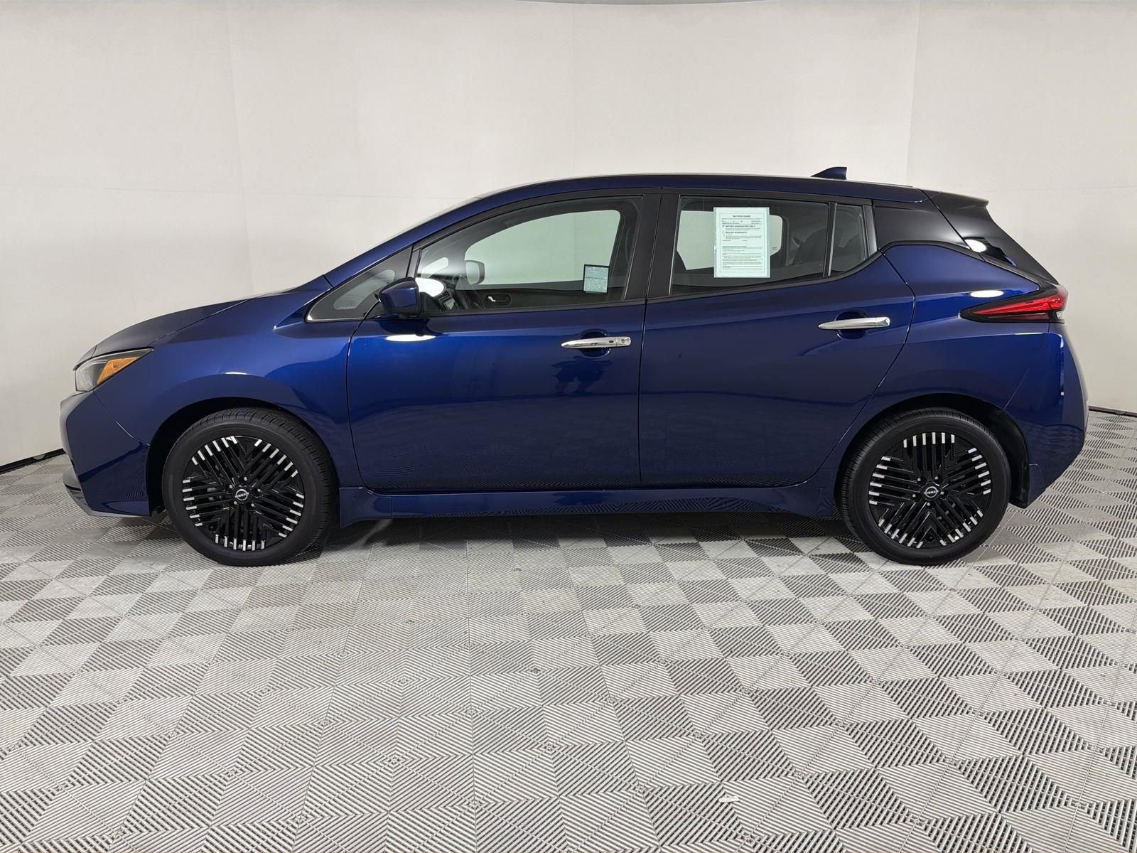 Used 2024 Nissan Leaf SV Plus image 2