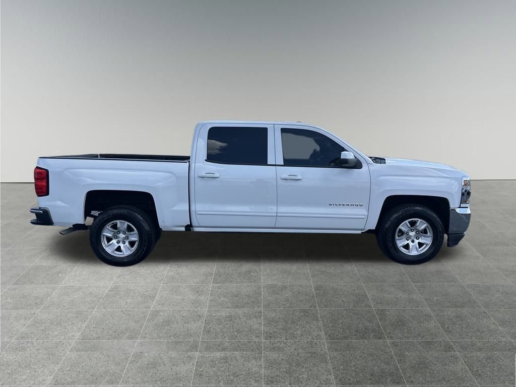 Used 2018 Chevrolet Silverado 1500 LT w/ LT Eassist Package image 7