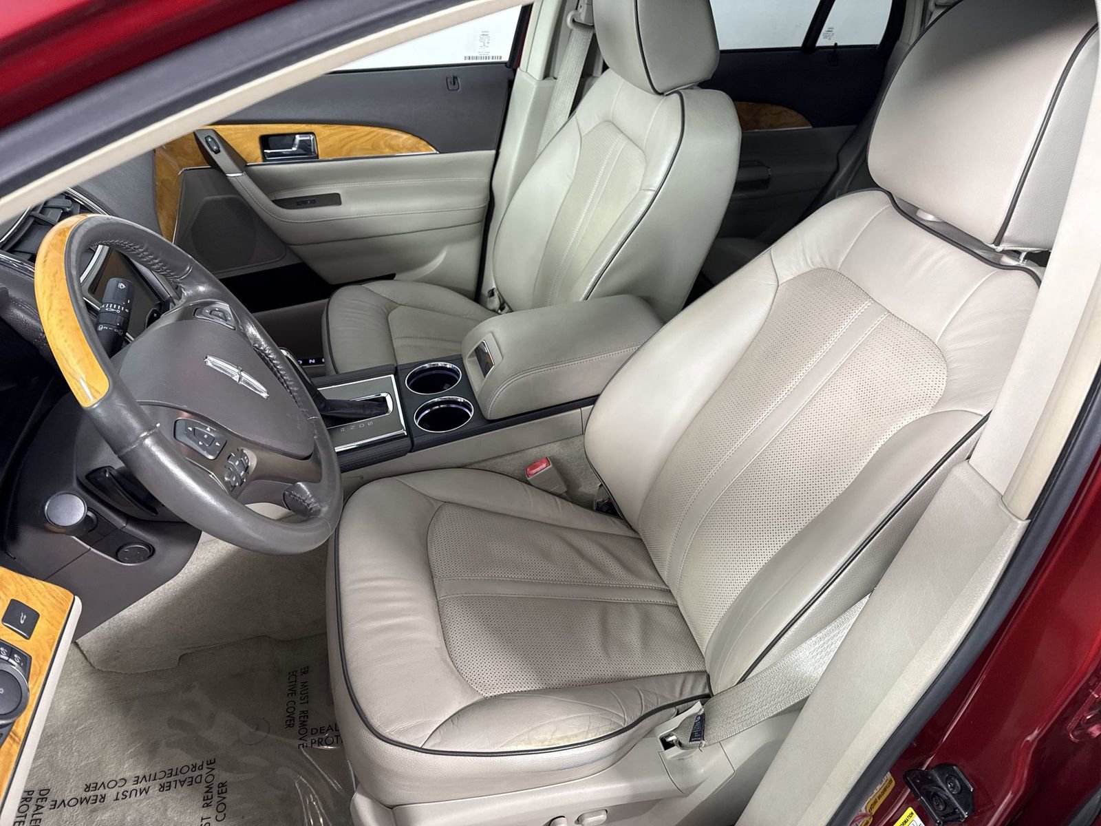 Used 2013 Lincoln MKX AWD image 20