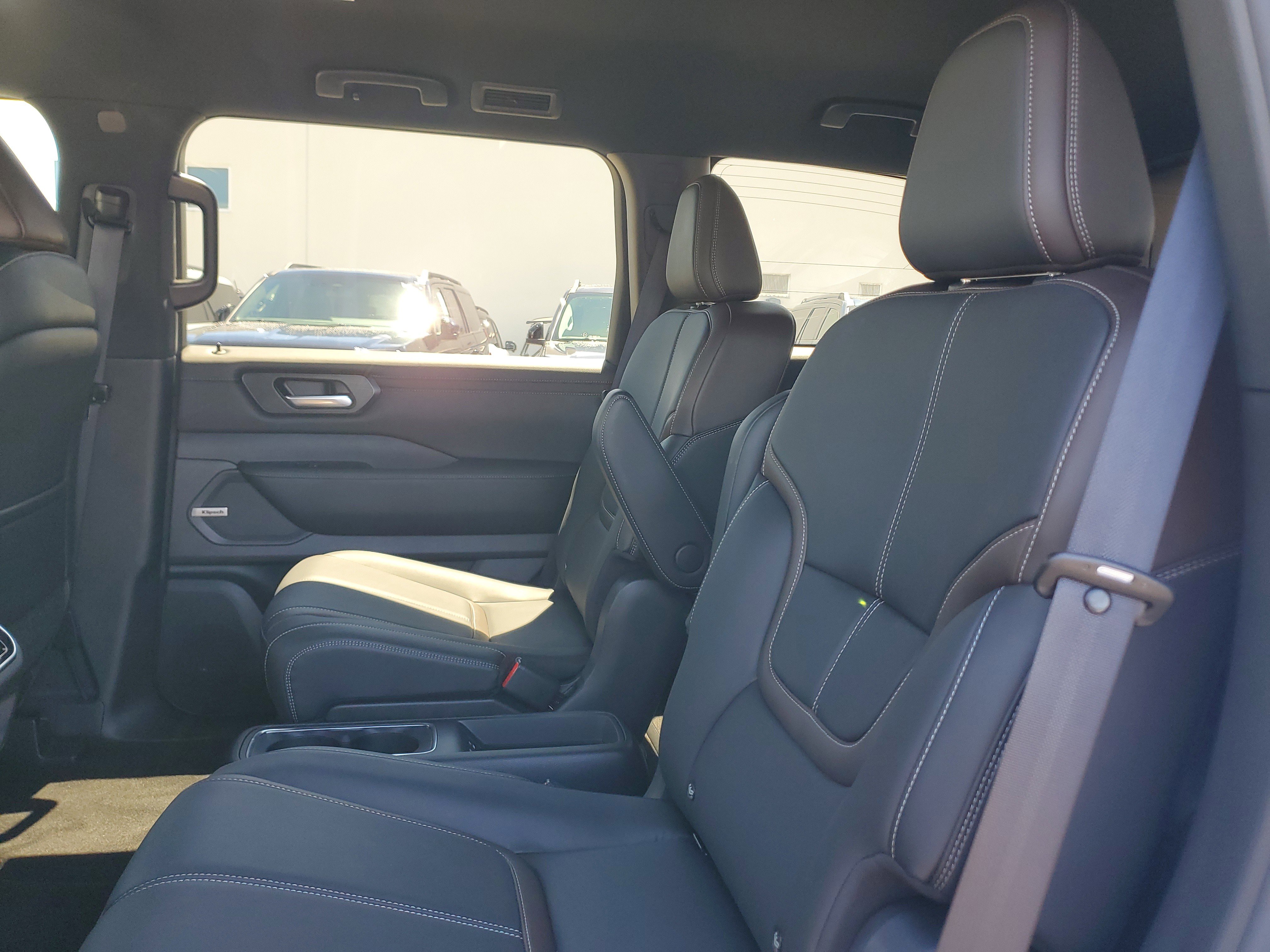 Certified 2025 Nissan Armada SL w/ Captain's Chari Seat Package image 20