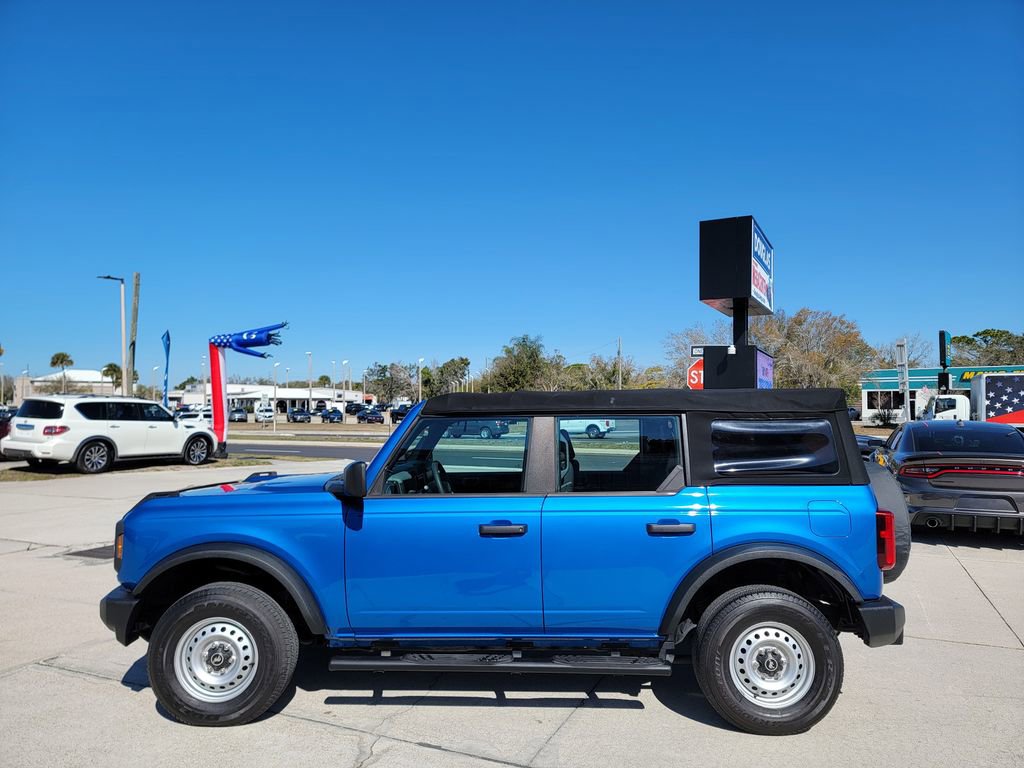 Used 2021 Ford Bronco 4-Door image 2