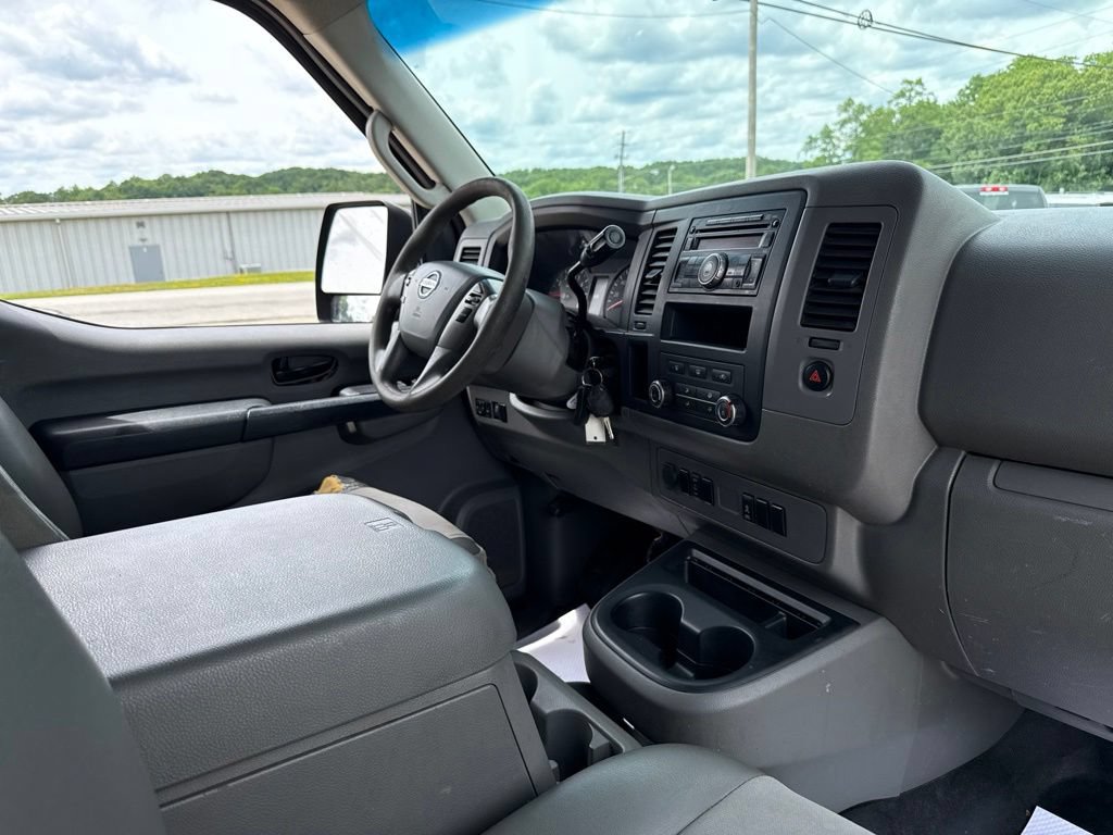 Used 2013 Nissan NV 2500 SV w/ Side Curtain Airbag Pkg RWD image 8