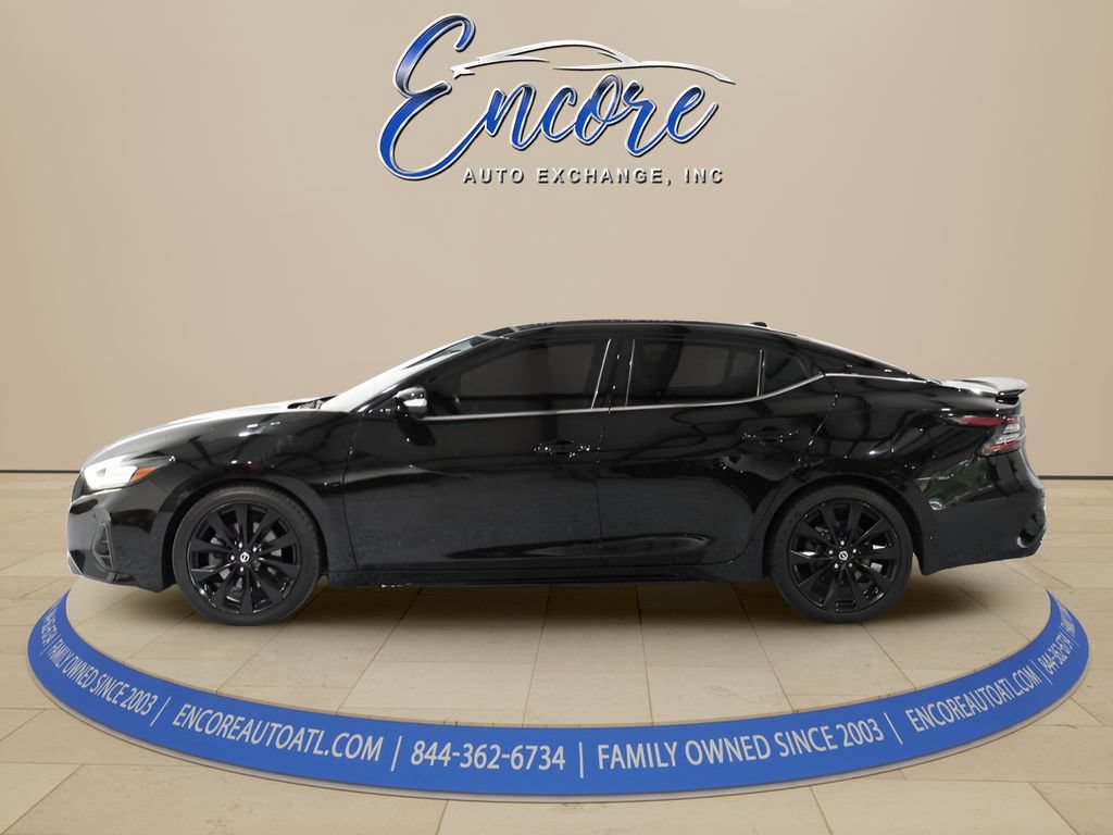 Used 2021 Nissan Maxima SR w/ Sport Mat Group FWD image 2
