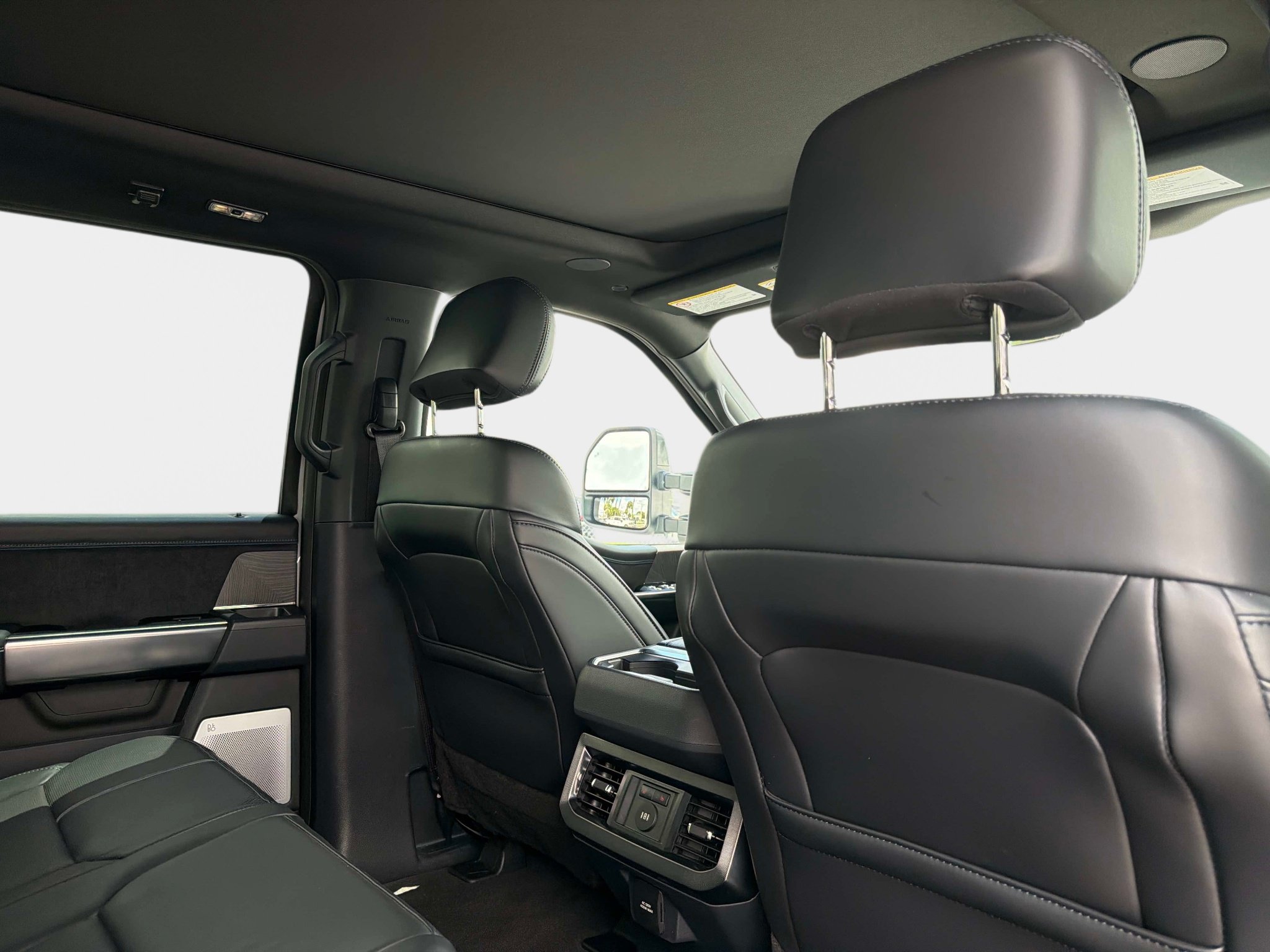 Used 2025 Ford F250 Platinum AWD/4WD image 23