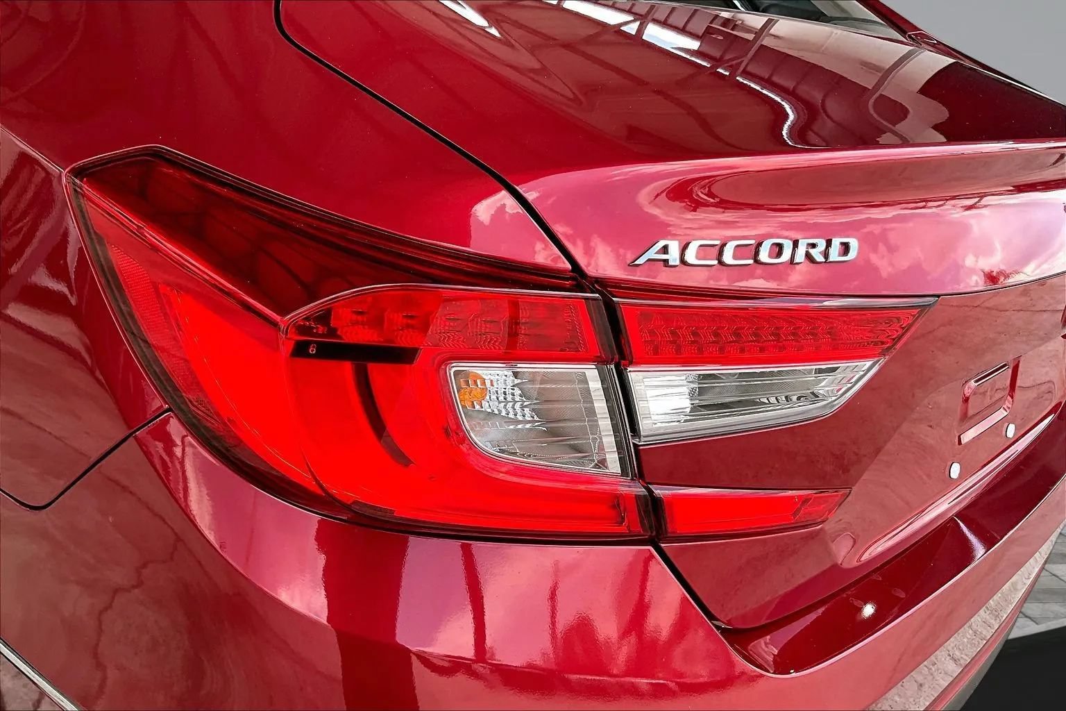 Used 2018 Honda Accord EX-L image 20