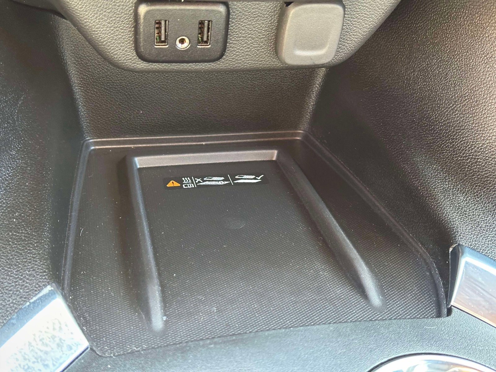 Used 2023 Chevrolet Traverse LT image 30