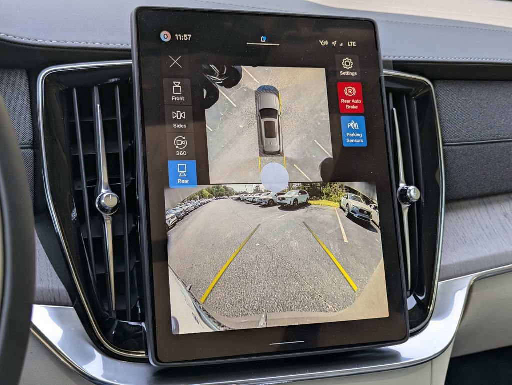 New 2026 Volvo XC90 T8 Ultra w/ Protection Package AWD/4WD image 22