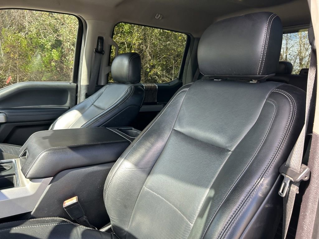 Used 2019 Ford F250 Lariat w/ Lariat Value Package image 20