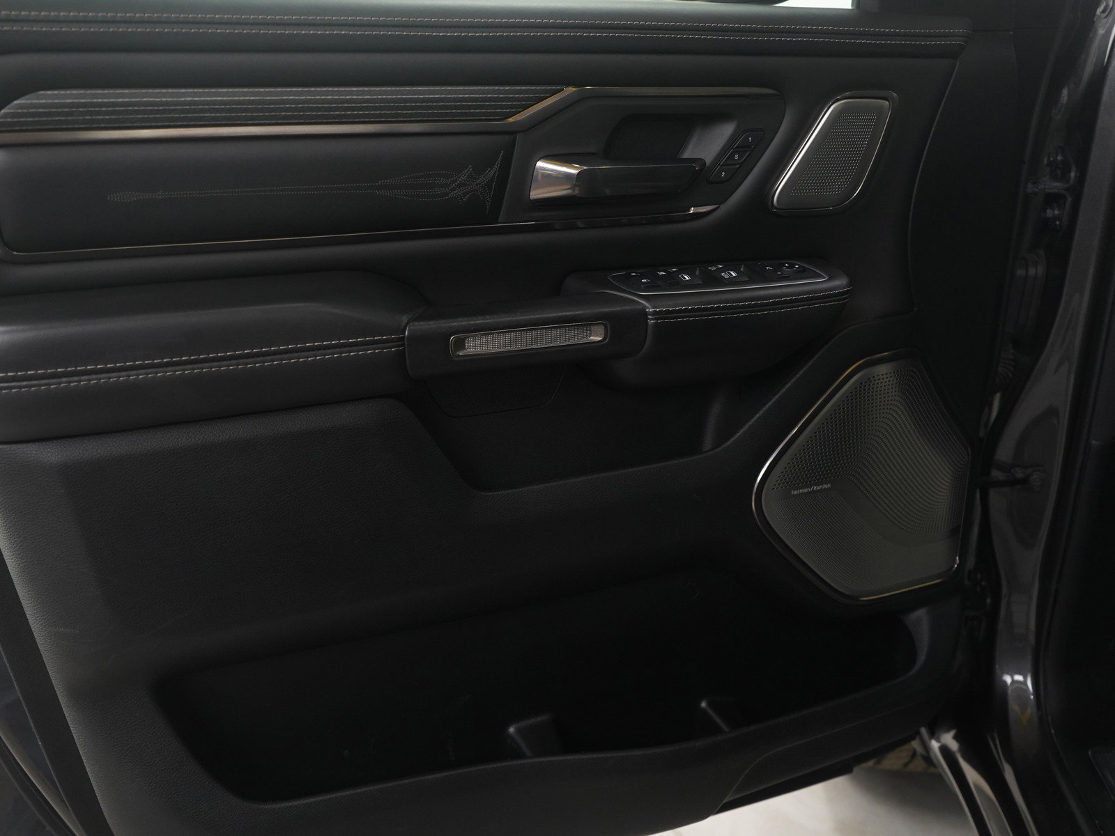 Used 2021 RAM 1500 Limited w/ Night Edition AWD/4WD image 19