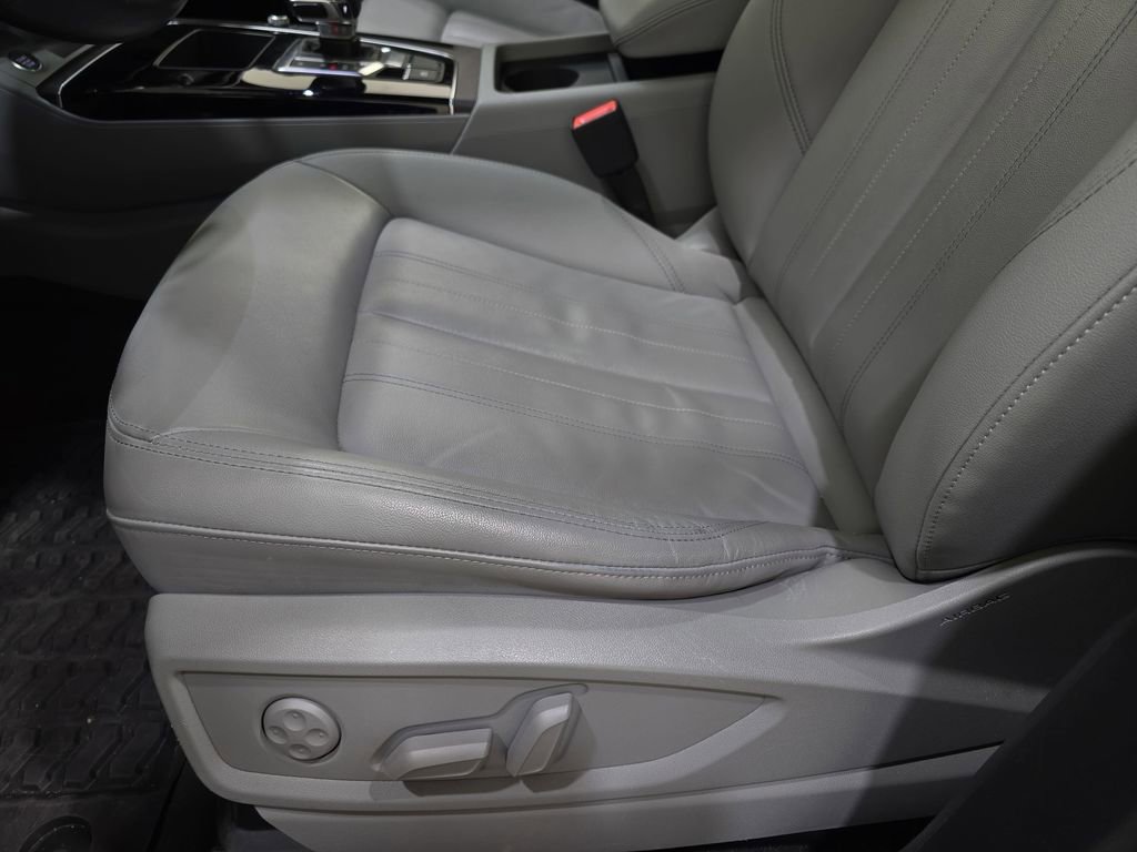 Used 2023 Audi Q5 2.0T Premium w/ Convenience Package image 28