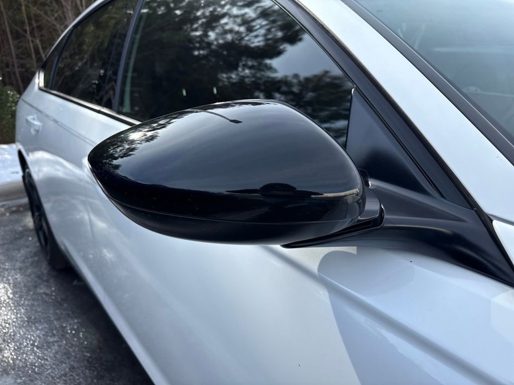 Used 2024 Honda Accord Sport image 11