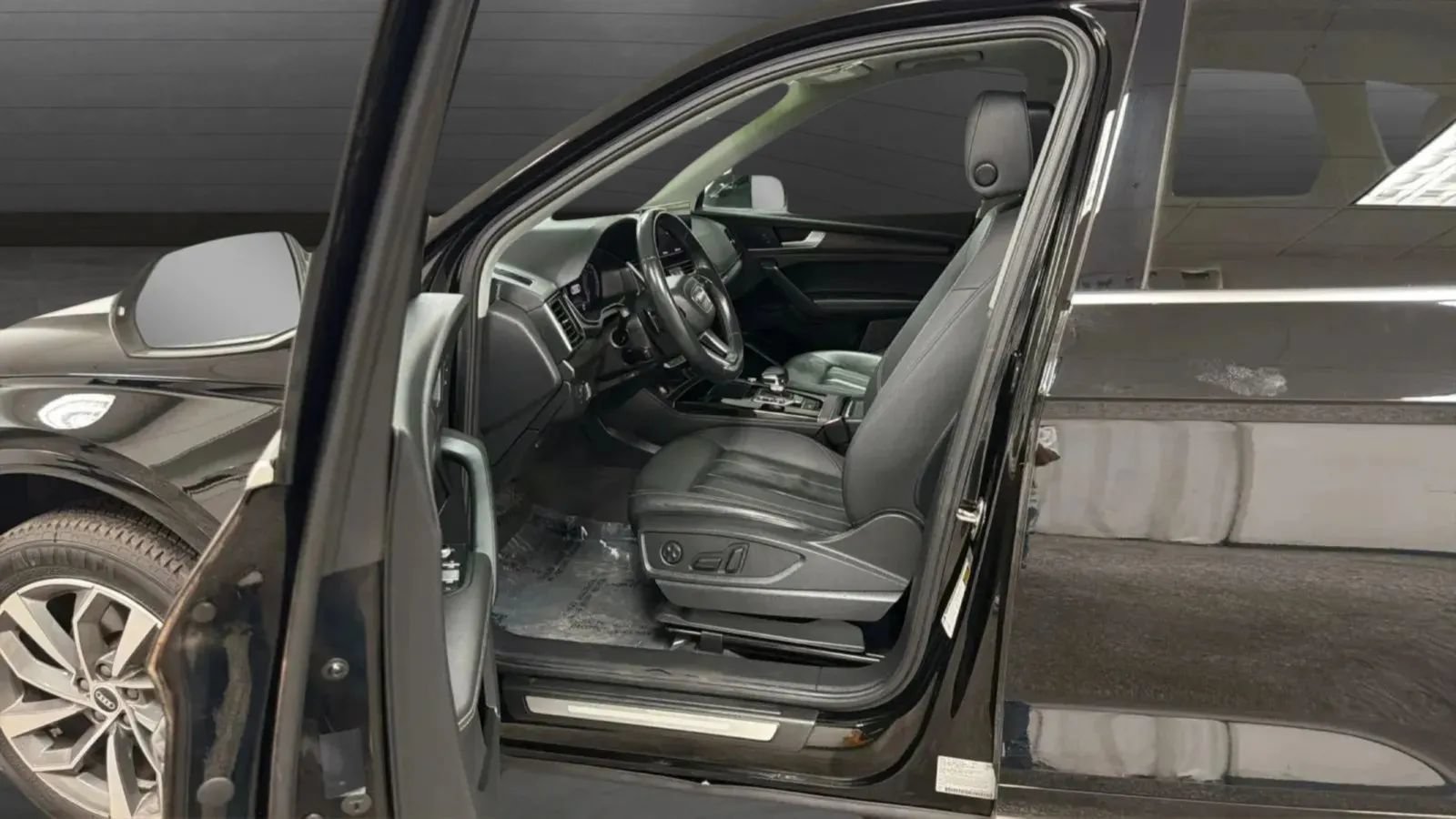 Used 2021 Audi Q5 2.0T Premium Plus w/ Premium Plus Package AWD/4WD image 21