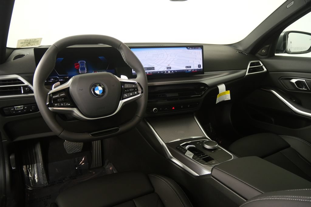 Used 2026 BMW 330i Sedan w/ Premium Package RWD image 17