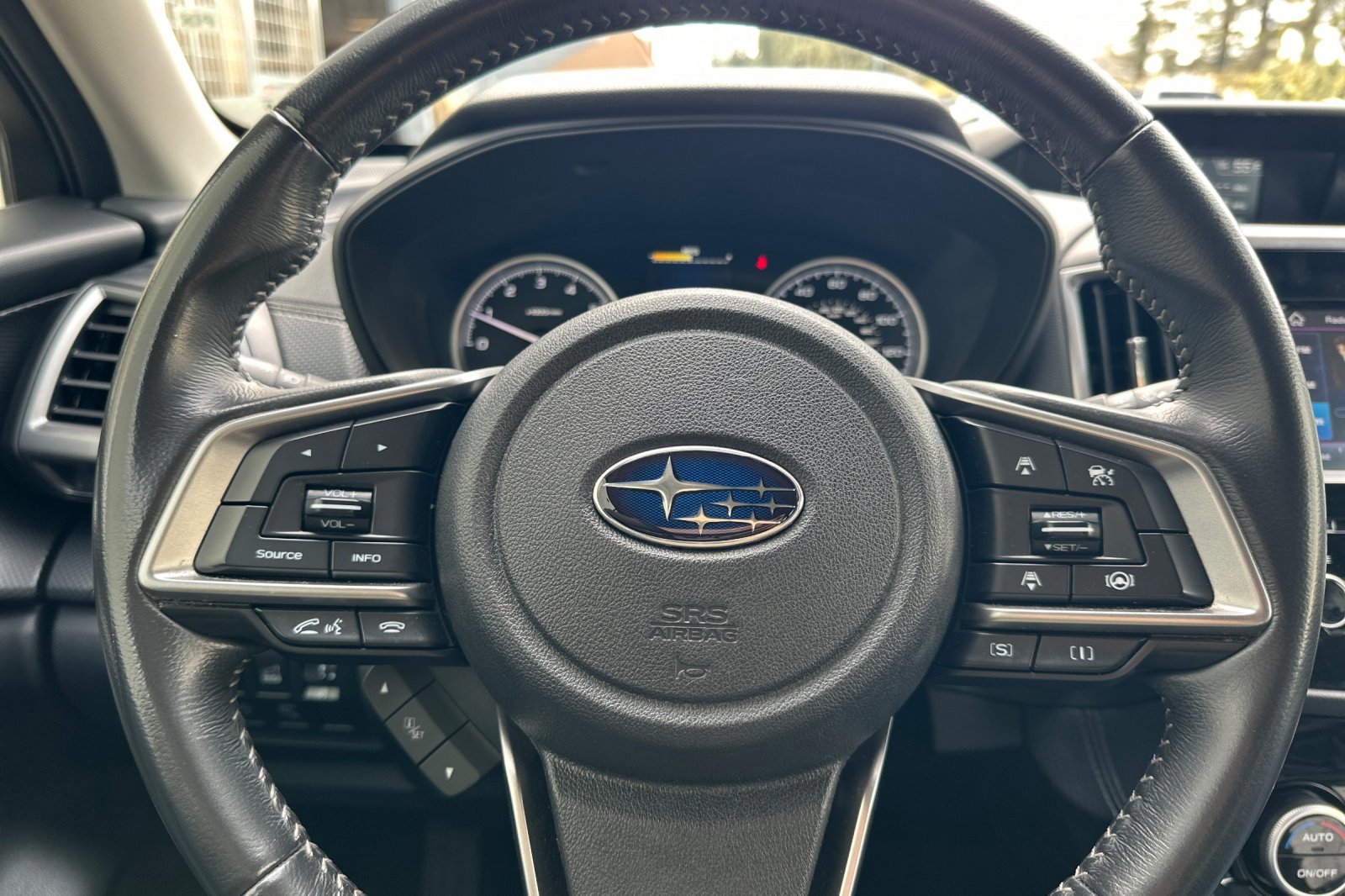 Used 2022 Subaru Forester Premium AWD/4WD image 23