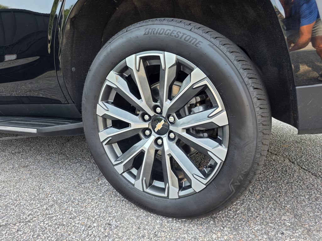 Certified 2026 Chevrolet Tahoe High Country AWD/4WD image 34