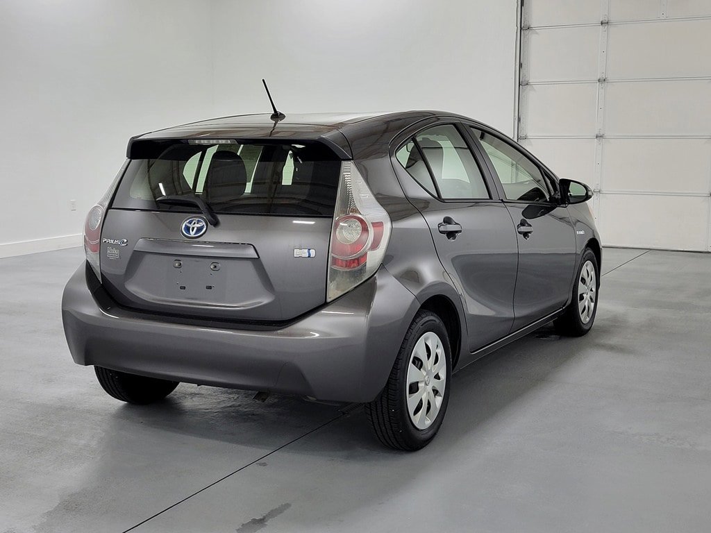 Used 2013 Toyota Prius C One FWD image 9