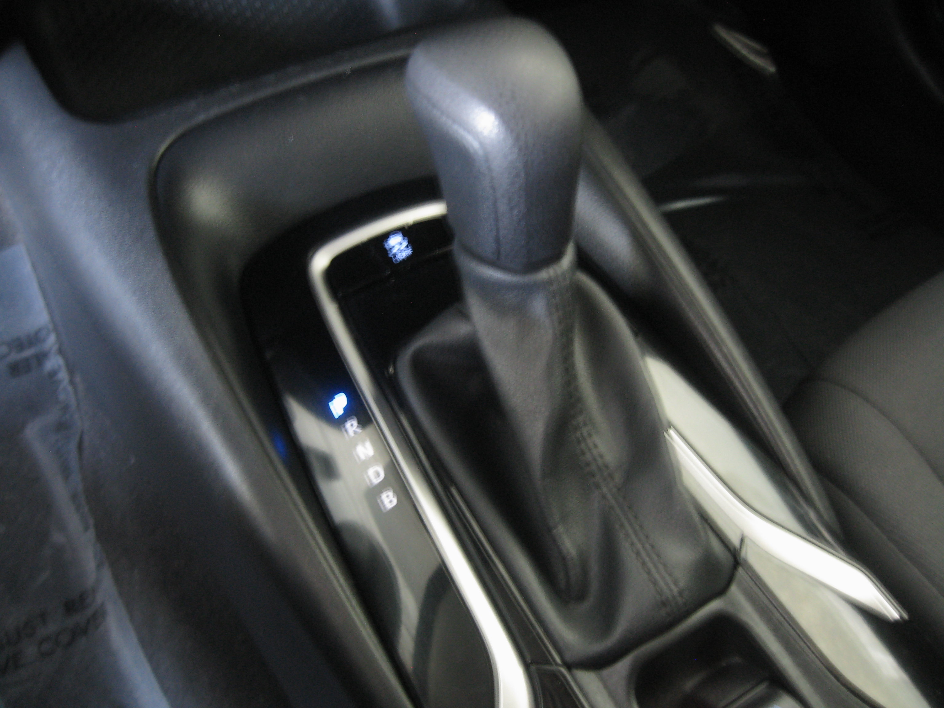 Used 2020 Toyota Corolla LE image 16