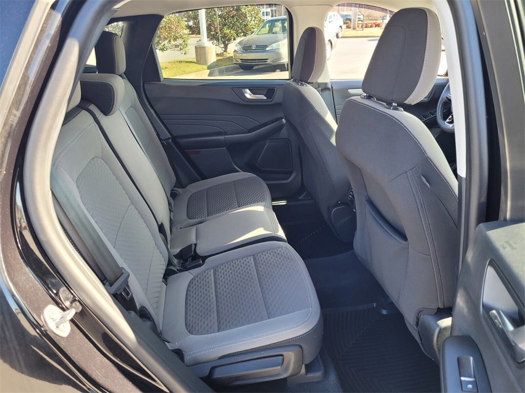 Used 2021 Ford Escape SE w/ Cold Weather Package image 11