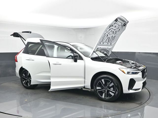 New 2026 Volvo XC60 B5 Core w/ Climate Package image 52