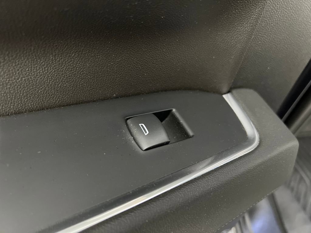 Used 2023 Chevrolet Silverado 1500 LT image 16