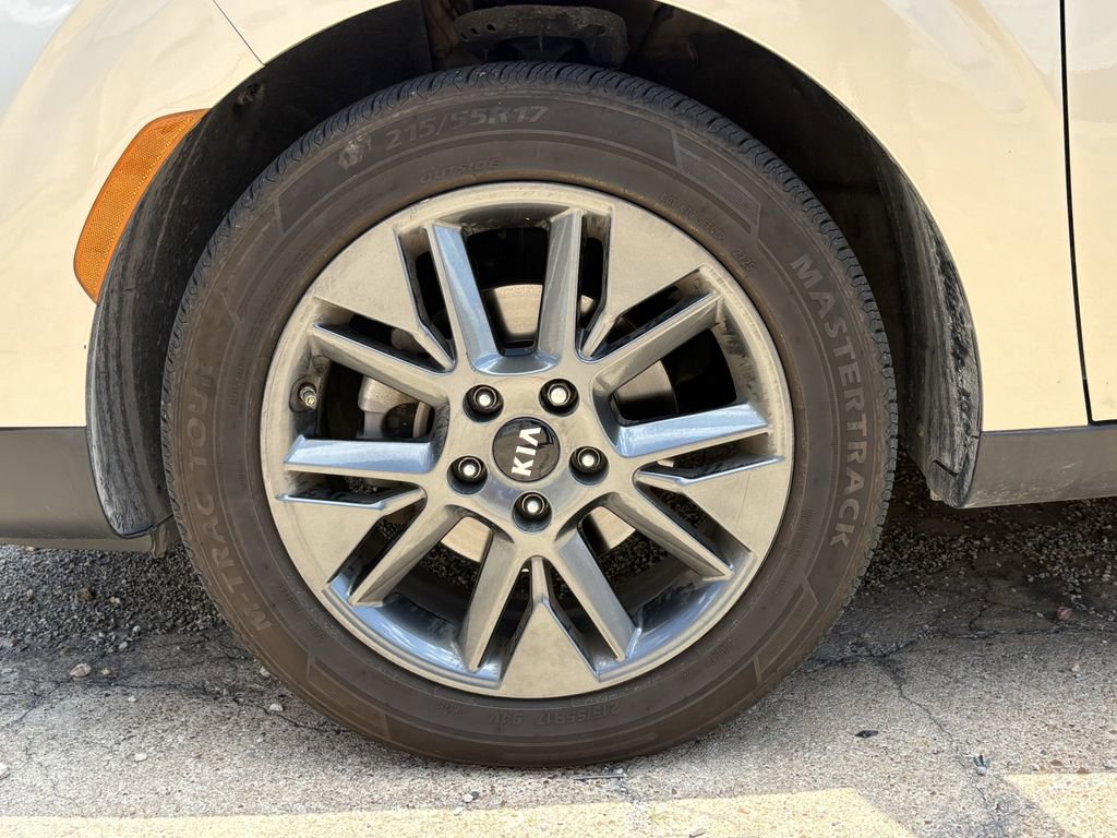 Used 2020 Kia Soul EX FWD image 9