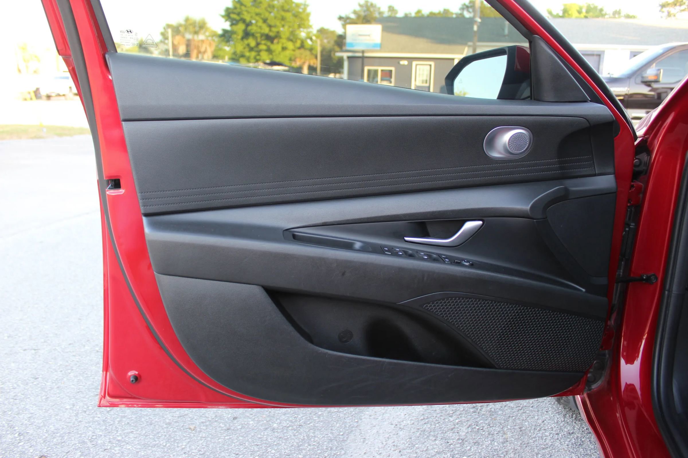 Used 2023 Hyundai Elantra SEL FWD image 10